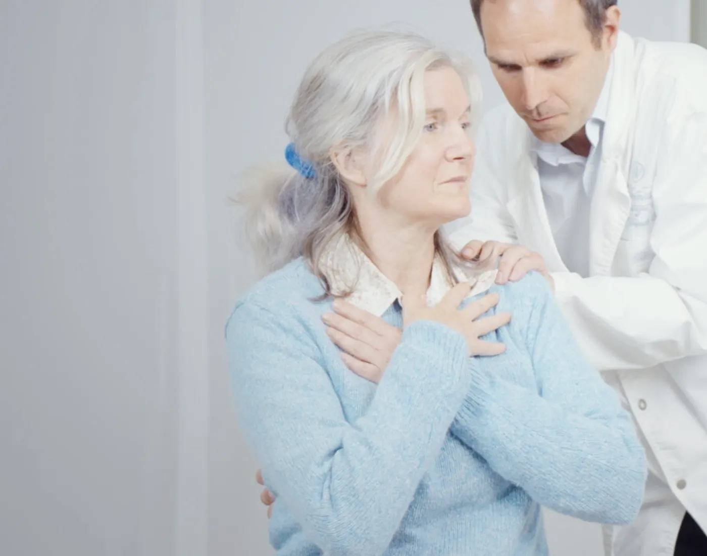 An Atlas clinician assessing a patient